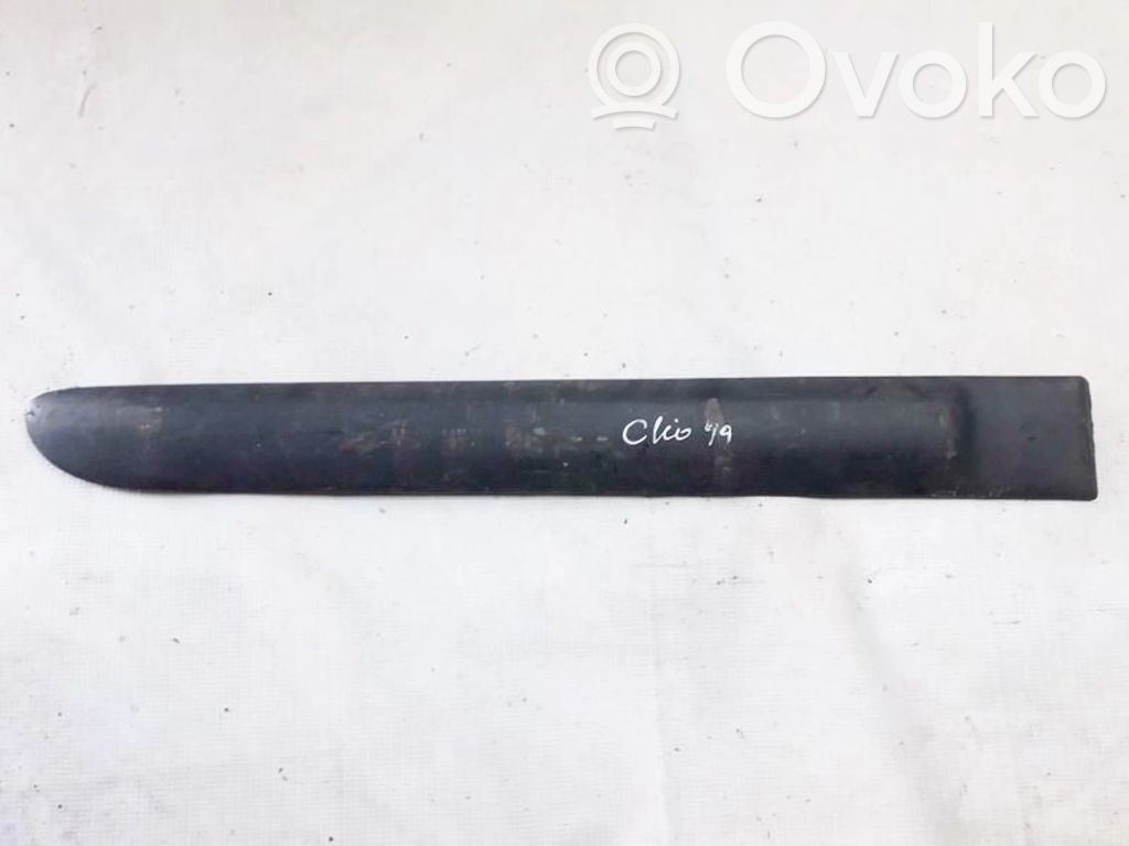 Renault Clio II Rivestimento portiera posteriore (modanatura) 