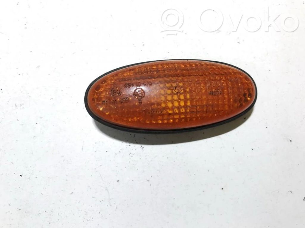 Nissan Almera Tino Indicatore di direzione del parafango anteriore 