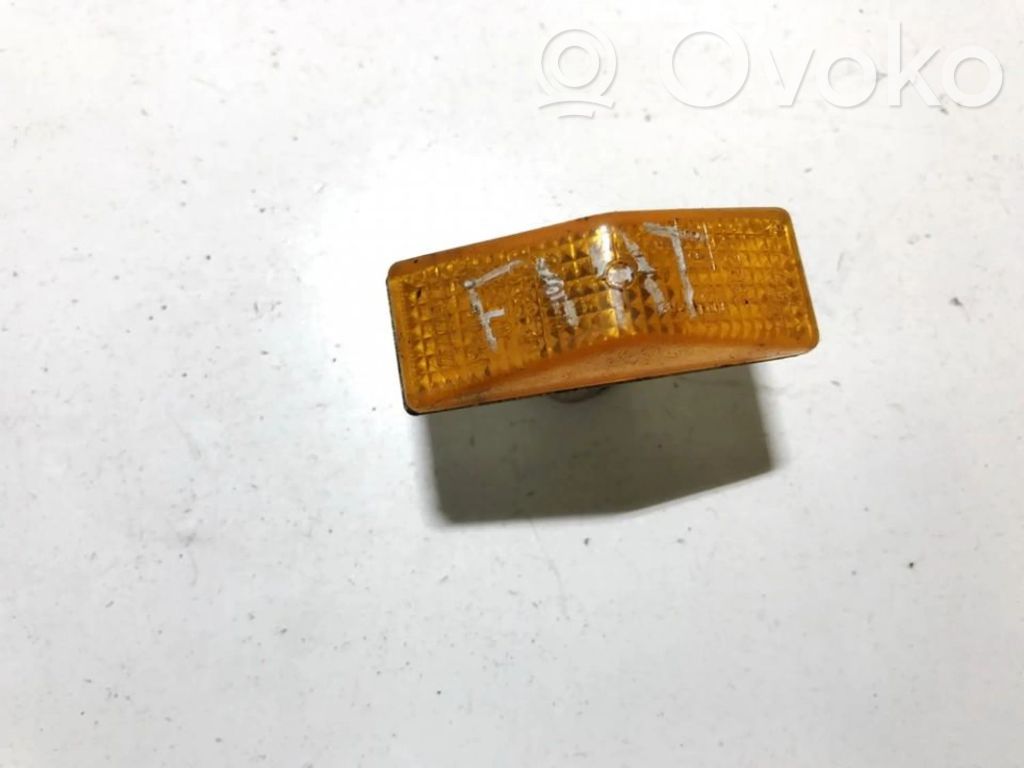 Fiat Uno Semnalizator bară față 