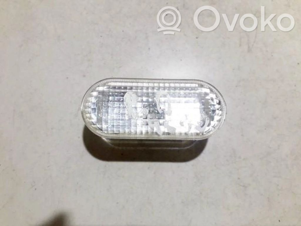 Etupuskurin suuntavilkku   4M5A13K309AA,WY5W,4M5A13K309AA,WY5W