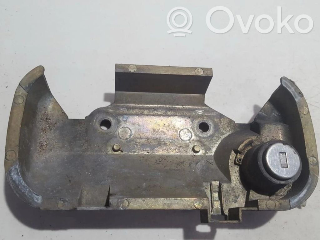 Opel Vectra B Broască ușă față (lângă mâner) 