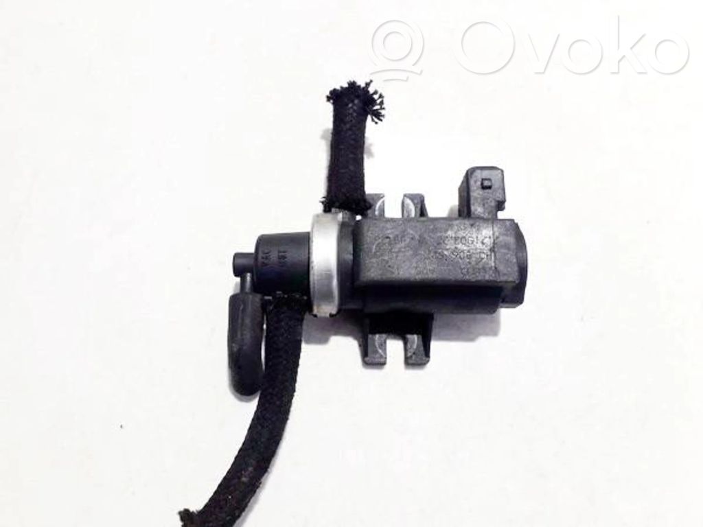 Volkswagen Golf IV Solenoid supapă turbosuflantă 