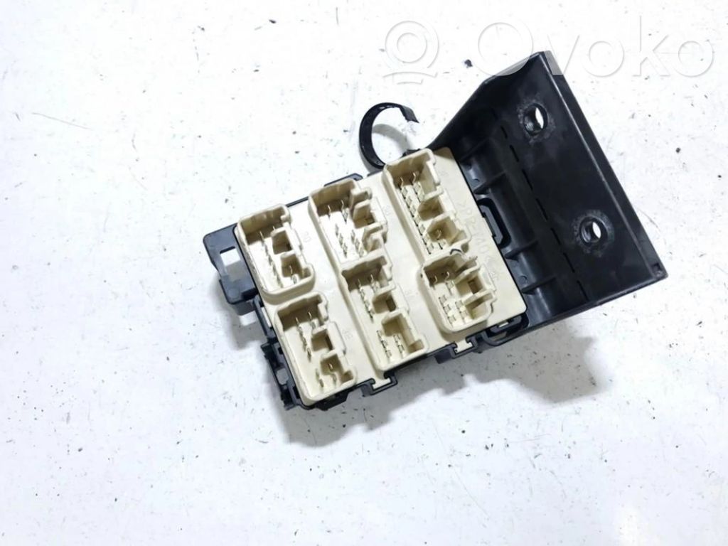 Toyota Avensis T250 Set scatola dei fusibili