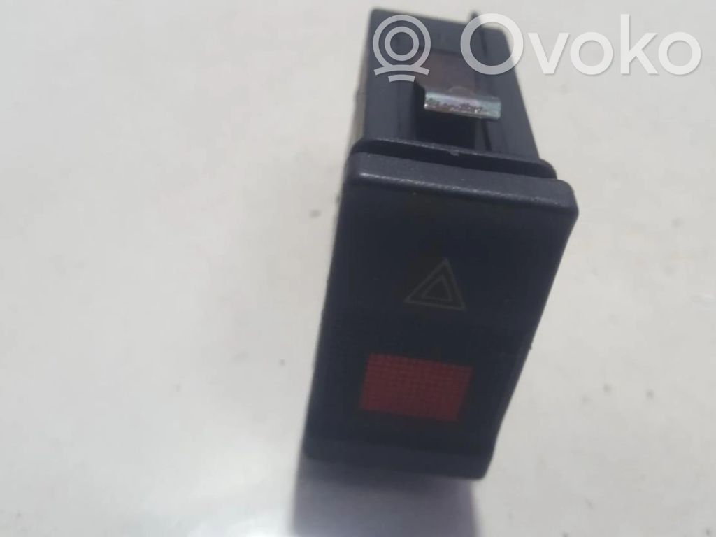 Audi 100 S4 C4 Comutator lumini pericol 