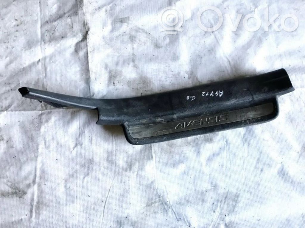 Toyota Avensis T250 Capac prag spate 