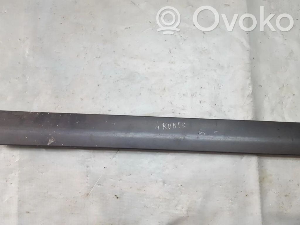 Mitsubishi Space Runner Mască ușă spate (turnată)
