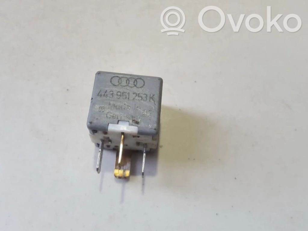 Audi 100 S4 C4 Altri relè 