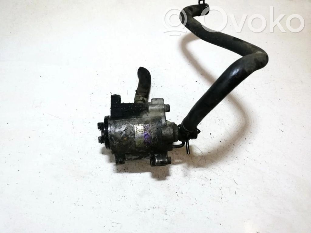 Toyota Avensis T220 Pompa a vuoto