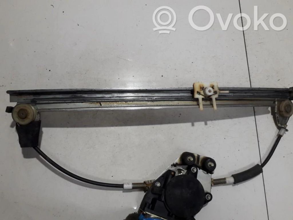 Regulador con motor de la ventanilla de la puerta corredera