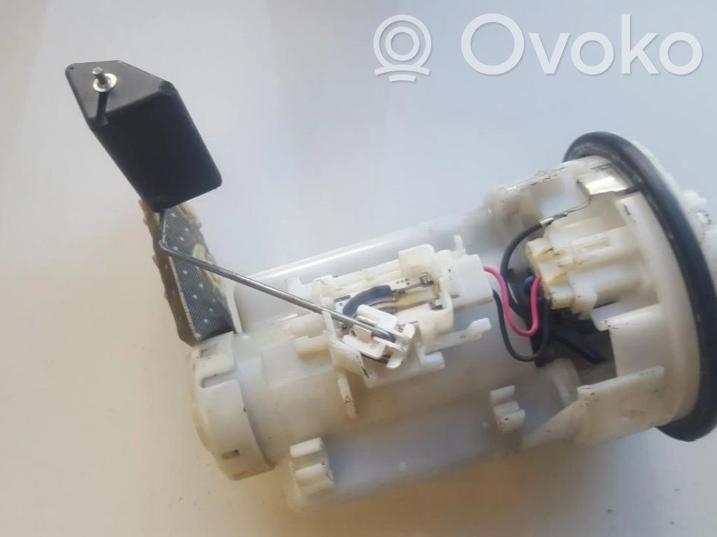 Toyota Corolla Verso AR10 Pompă combustibil în rezervor 