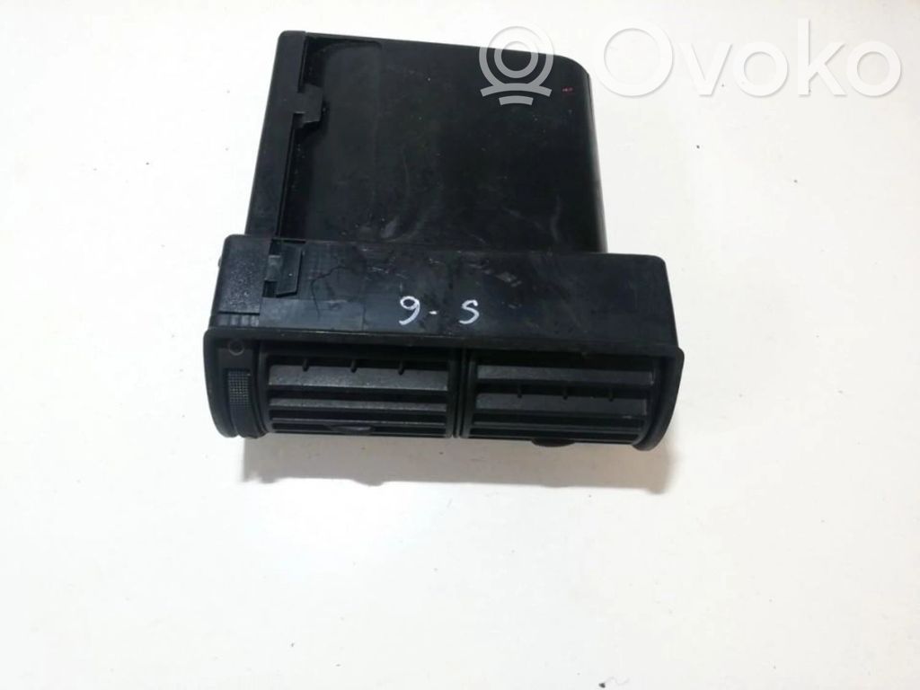 Rejilla de ventilación central del panel   4A1820902,4A1820902