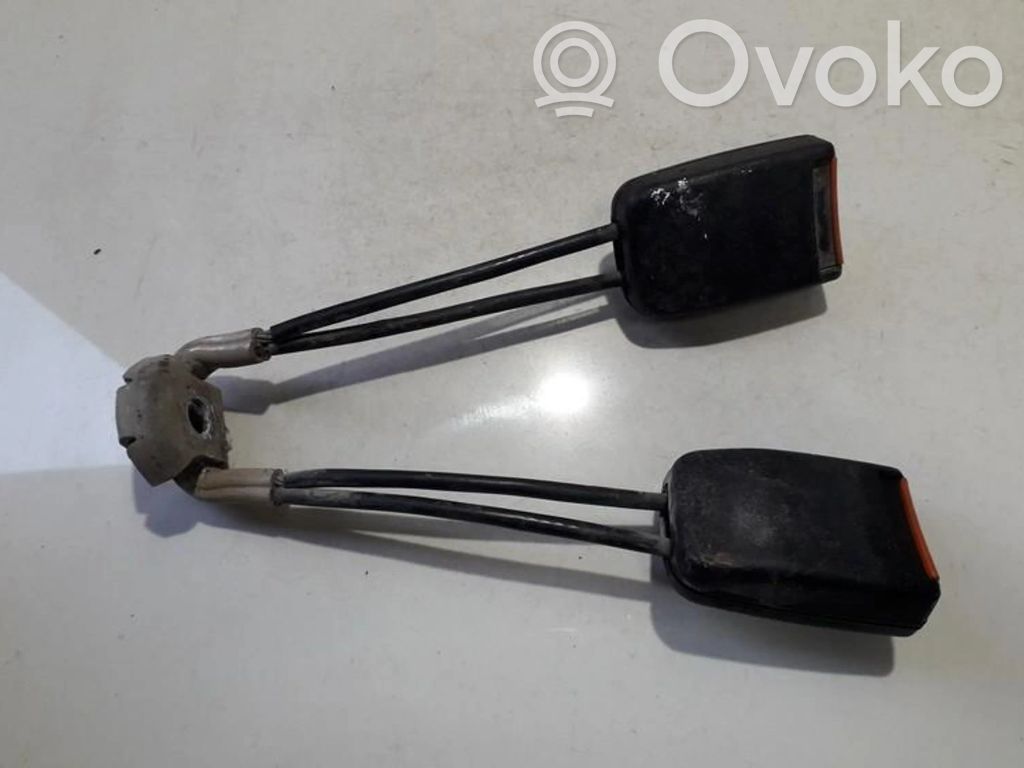 Audi 100 200 5000 C3 Fibbia della cintura di sicurezza posteriore