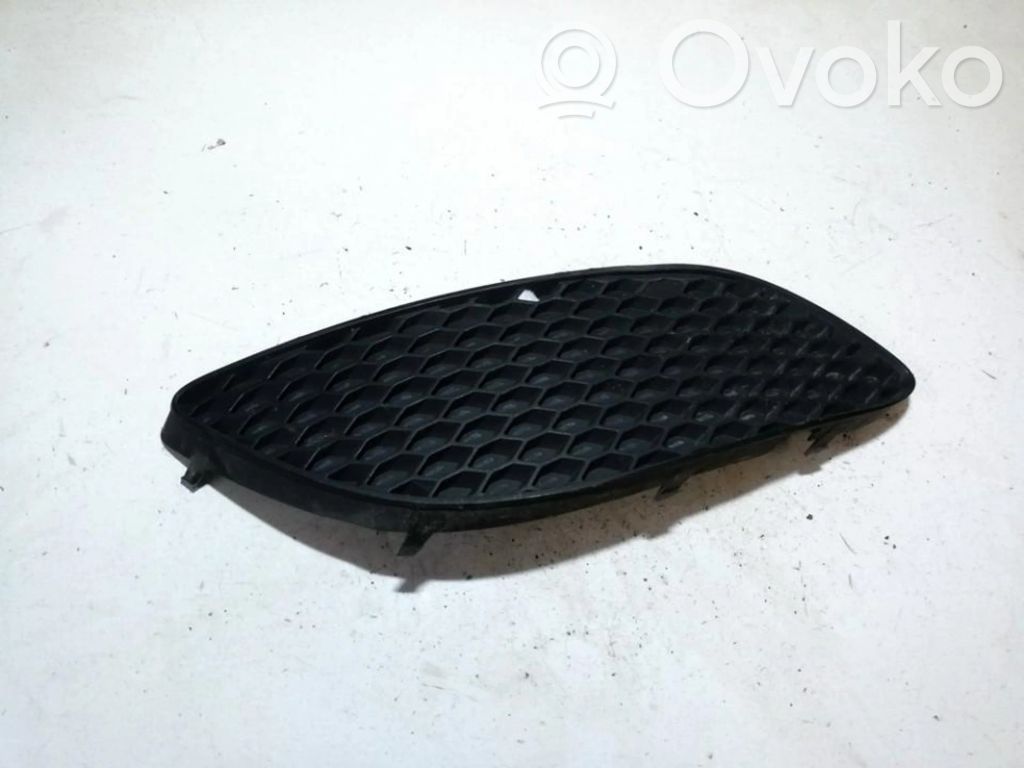 Opel Zafira B Kratka dolna zderzaka przedniego 