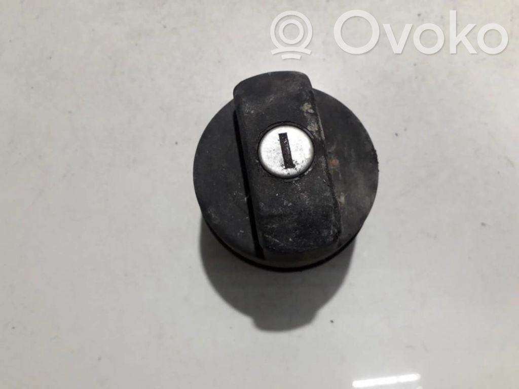 Volkswagen Golf II Tappo del serbatoio del carburante
