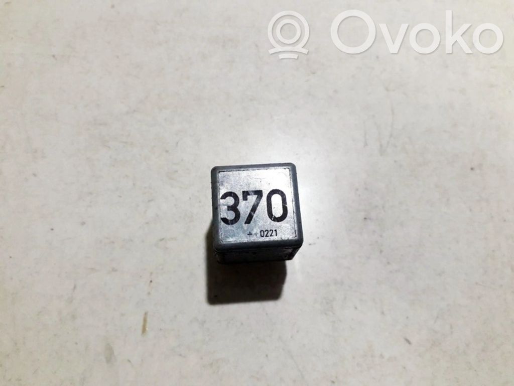 Altri relè   8D0951253,V23134J52X300,8D0951253,V23134J52X300
