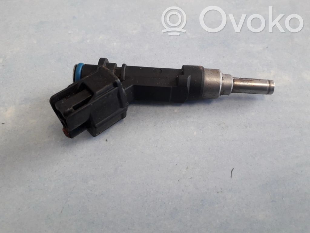 Toyota Yaris Injector combustibil 