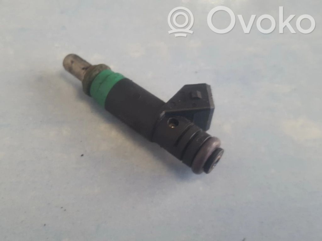 Volvo S40, V40 Inyector de combustible 