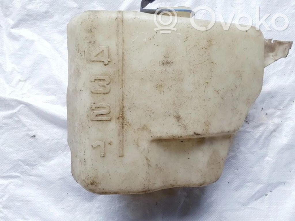 Volkswagen PASSAT B4 Serbatoio/vaschetta liquido lavavetri parabrezza