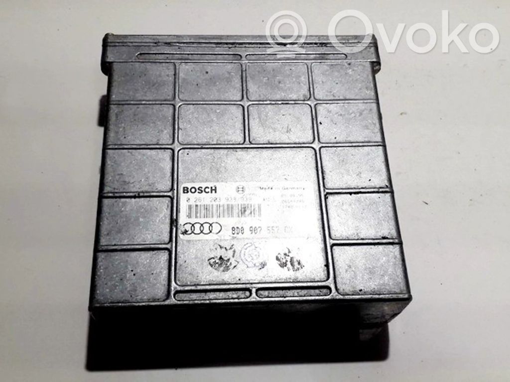 Sterownik / Moduł ECU   0261203938,8D0907557CX,0261203938