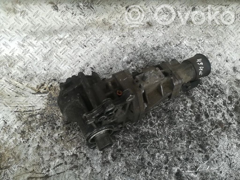Gearbox transfer box case
