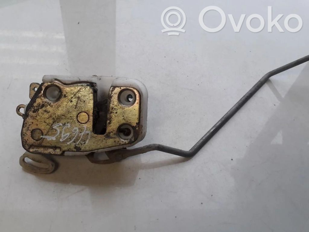 Cerradura de puerta trasera