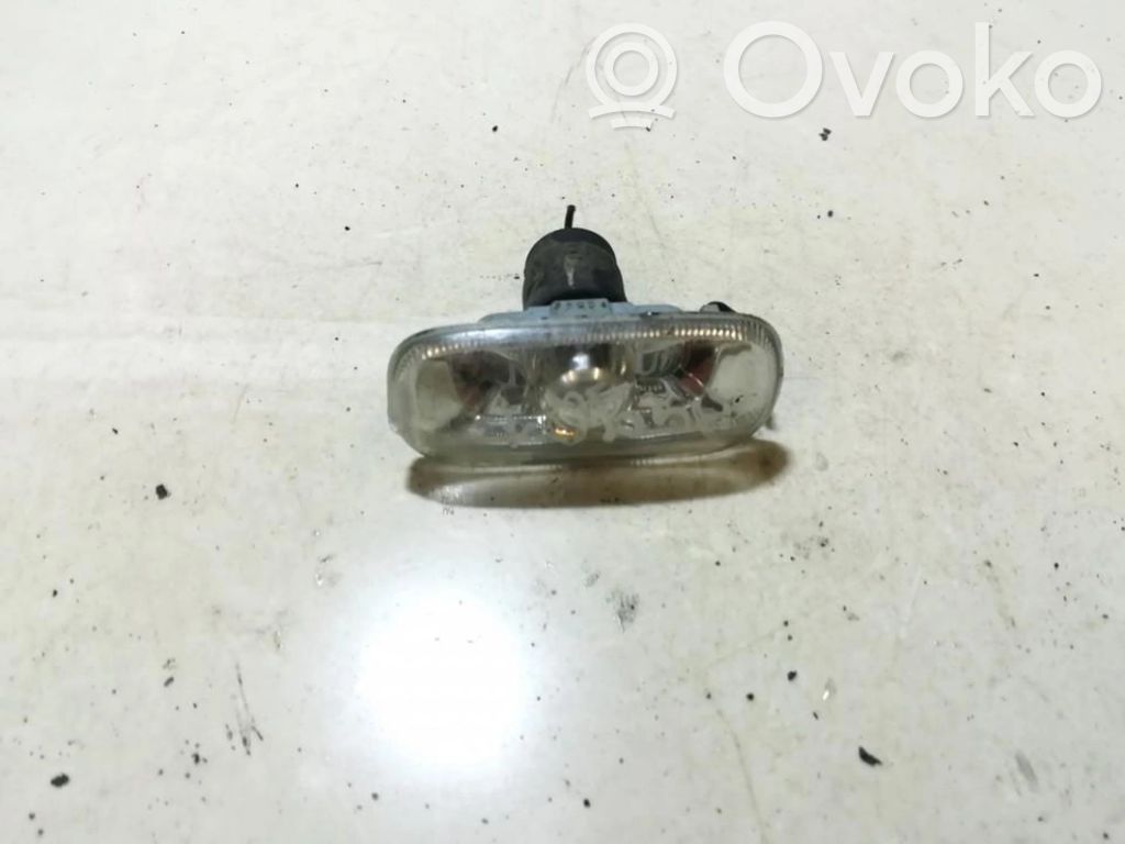Audi A3 S3 8P Feu clignotant répétiteur d'aile avant 