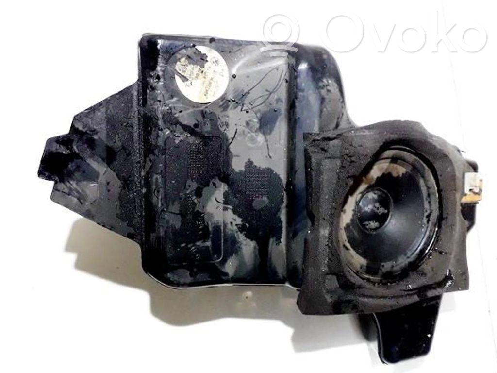BMW 5 E39 Front door speaker