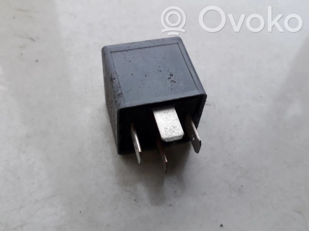 Altri relè   8D0951253,8D0951253