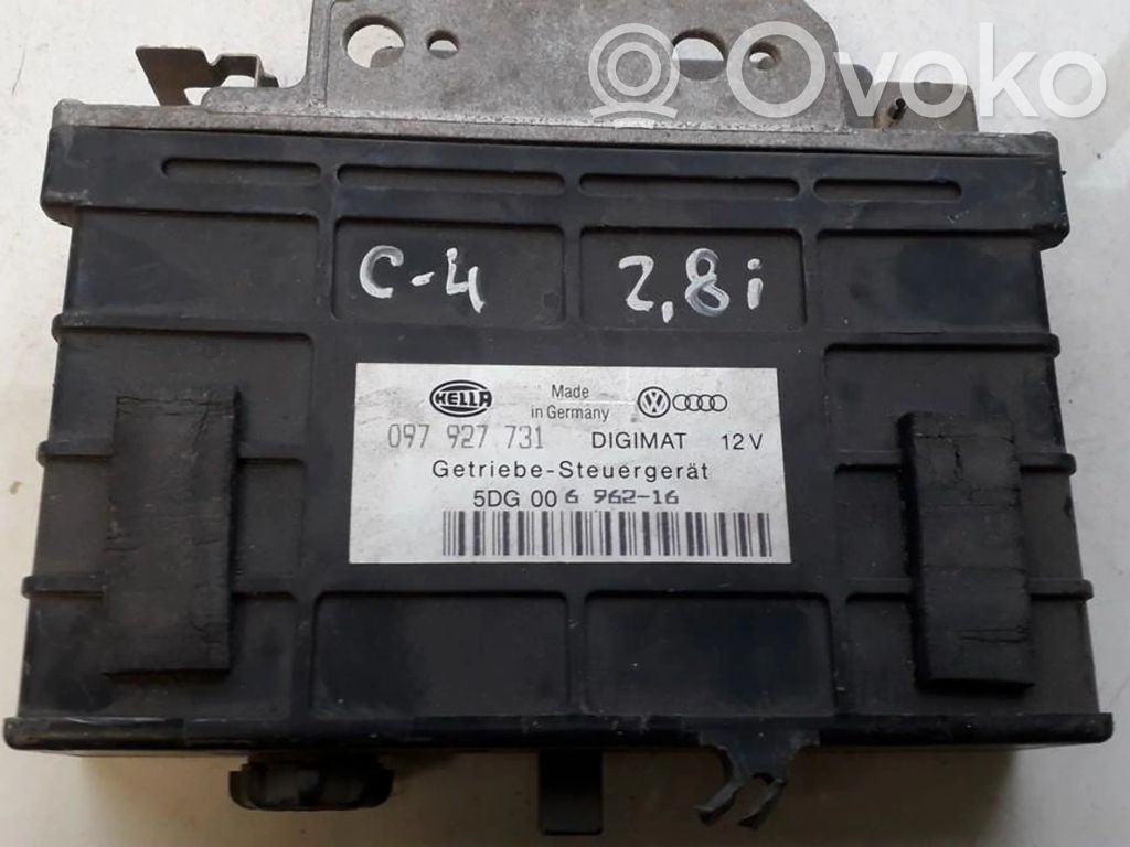 Volkswagen PASSAT B4 Centralina/modulo scatola del cambio 