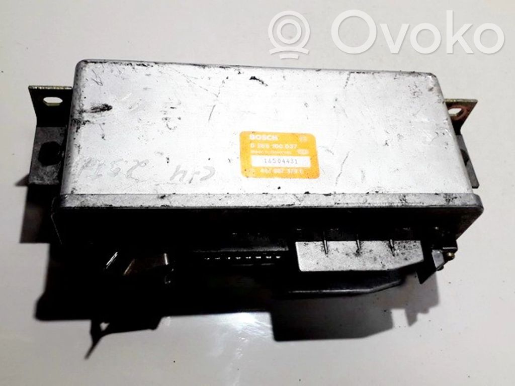Sterownik / moduł ABS   443907379C,0265100037,443907379C
