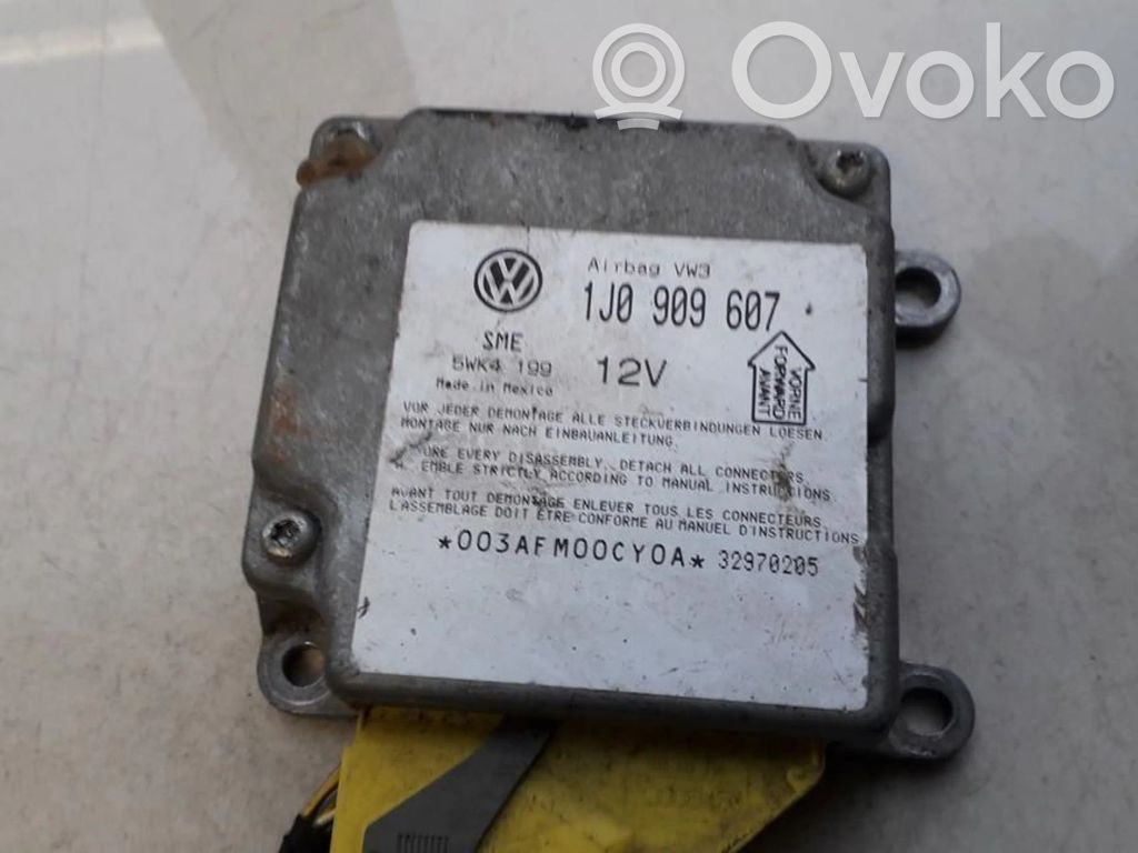Volkswagen PASSAT B5 Centralina/modulo airbag 
