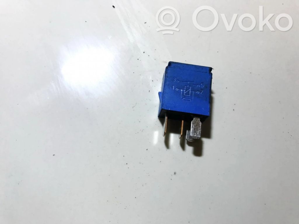 Nissan Almera Tino Altri relè
