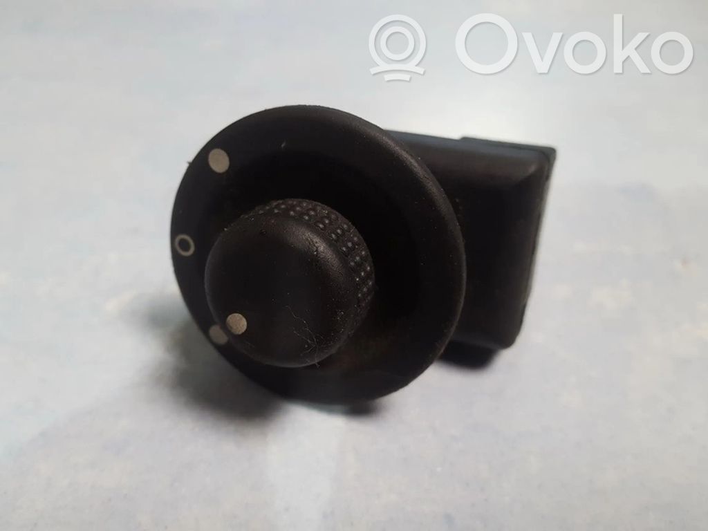 Renault Clio II Interruptor del espejo lateral 