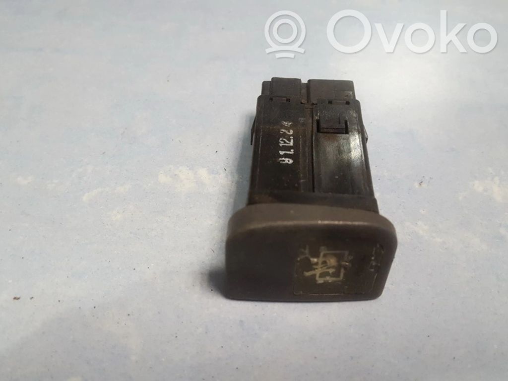Honda Civic Przycisk / Przełącznik ogrzewania szyby przedniej / czołowej 