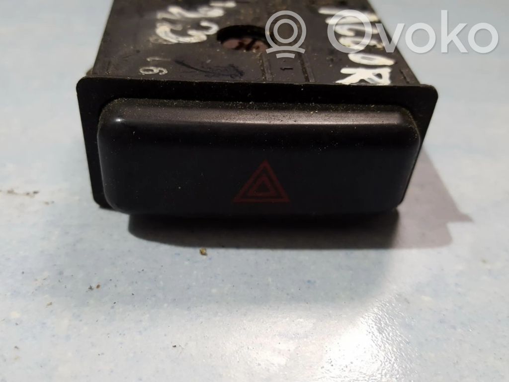 Honda Accord Botón interruptor de luz de peligro 