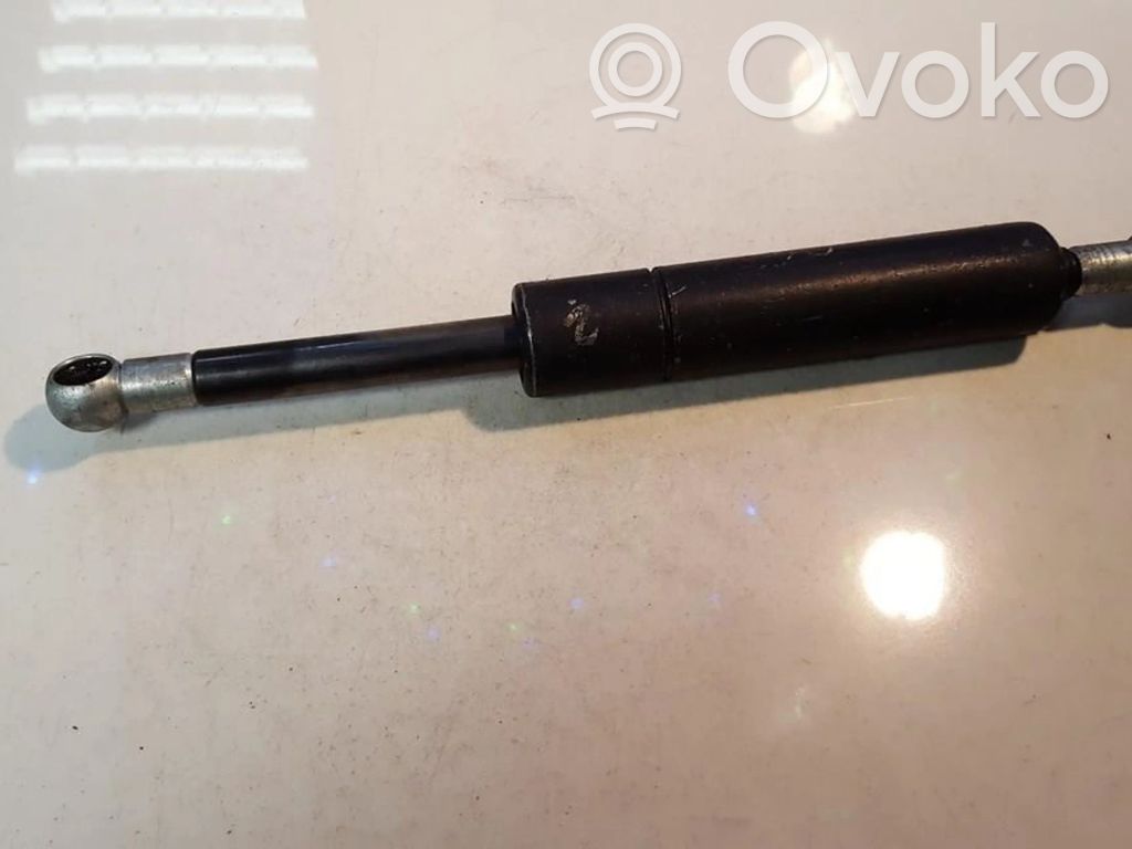 Volvo 850 Tailgate/trunk strut/damper 