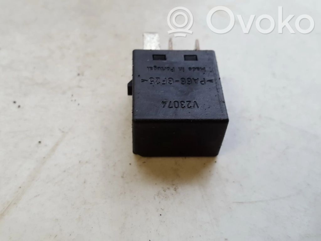 Otros relés   MB953382,MB953382
