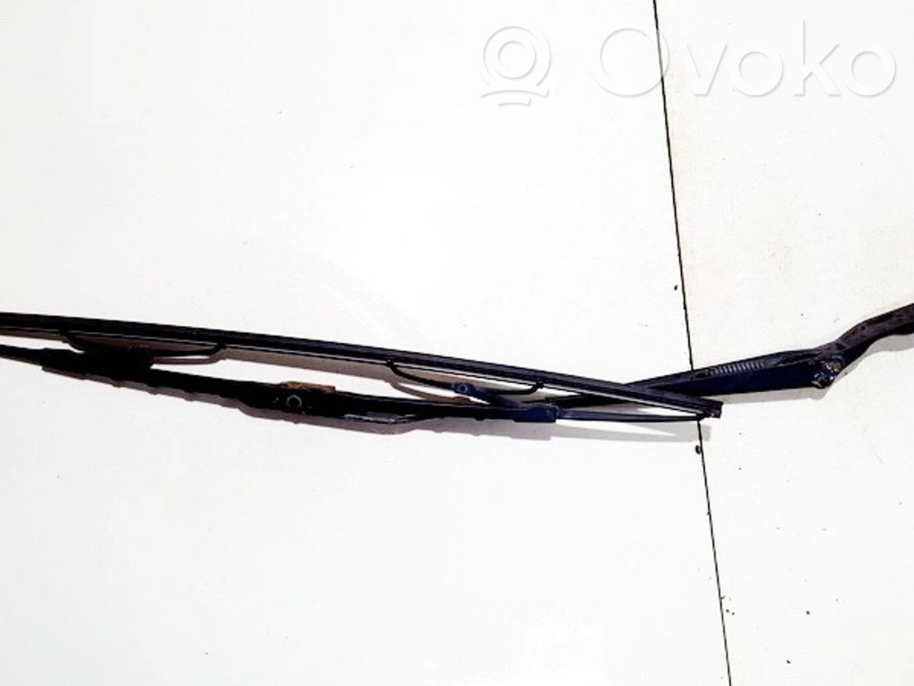 Volkswagen PASSAT B4 Braccio della spazzola tergicristallo anteriore
