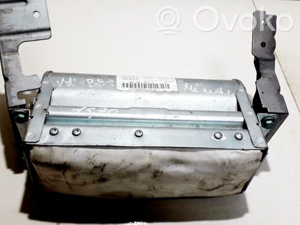 Volkswagen PASSAT B5.5 Poduszka powietrzna Airbag pasażera 