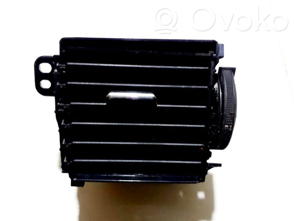 Toyota Auris 150 Griglia di ventilazione centrale cruscotto