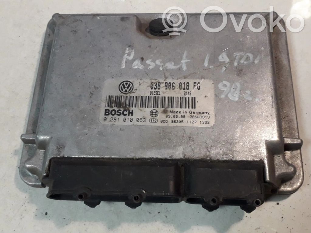 Volkswagen PASSAT B5 Engine control unit/module 