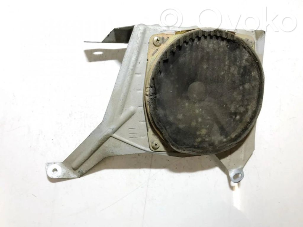 Hyundai Elantra Etuoven kaiutin
