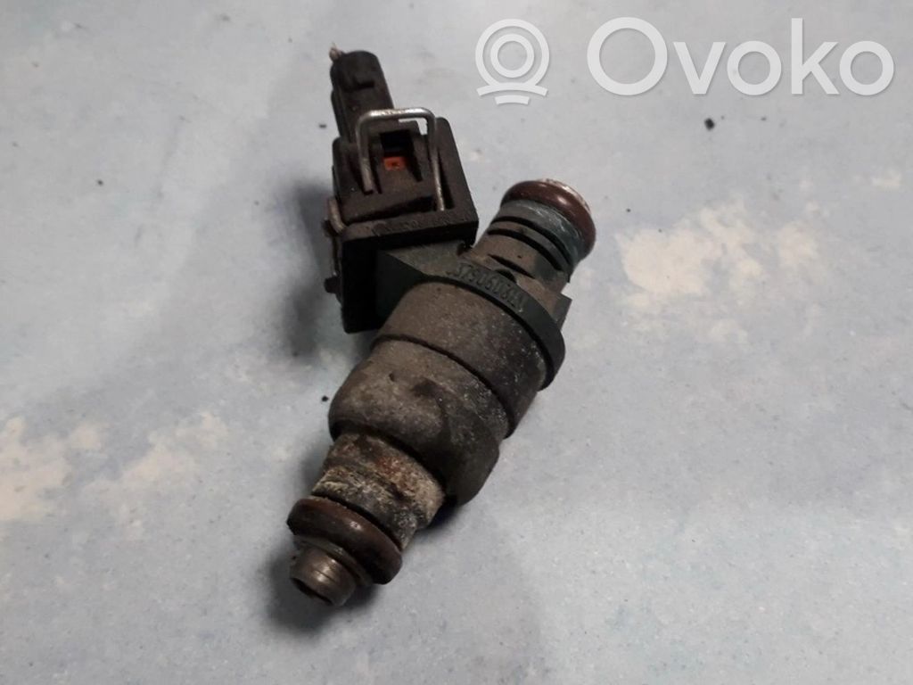 Injector combustibil   037906031AA,037906031AA