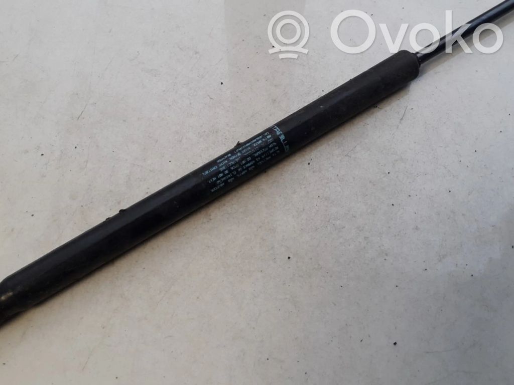 Volkswagen Golf IV Amortyzator klapy tylnej bagażnika 