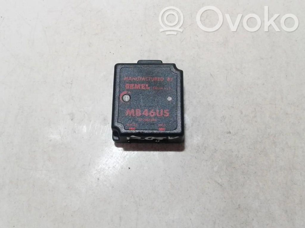 BMW 3 E46 Unidad de control/módulo de alarma 