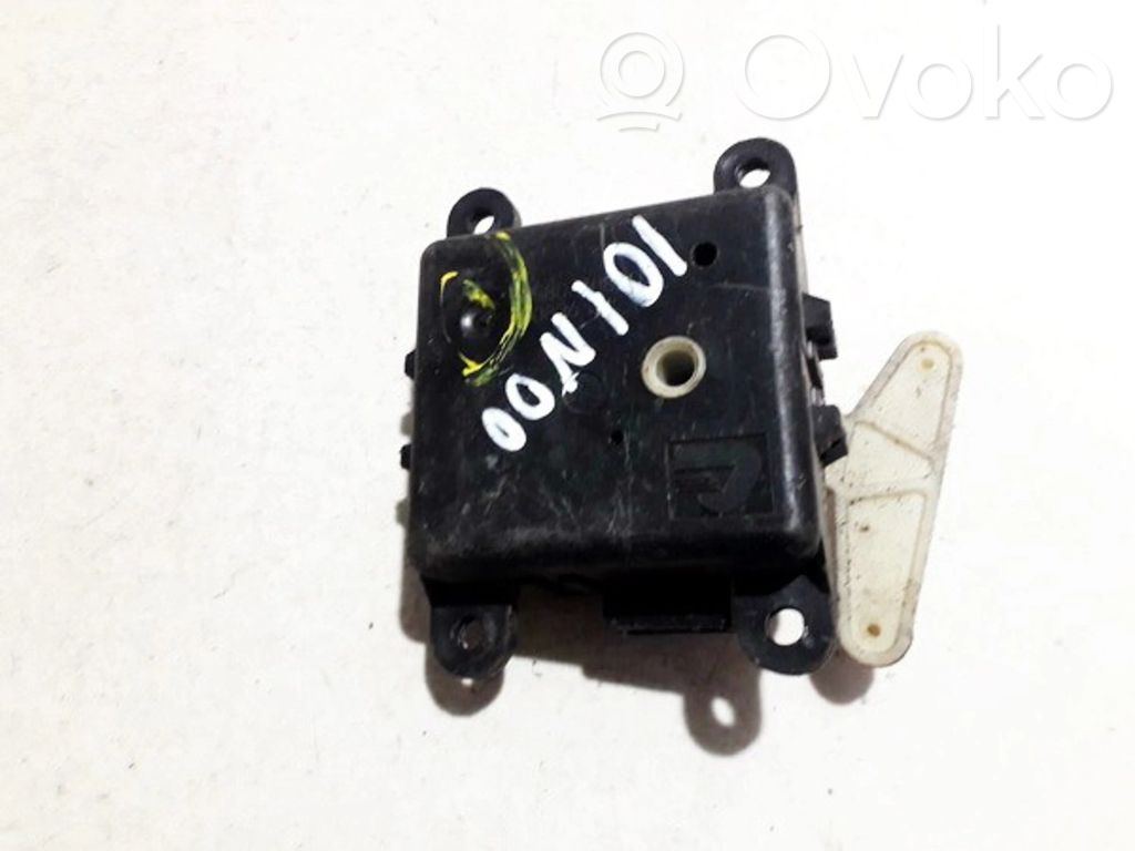 Nissan Almera Tino Silniczek nagrzewnicy 