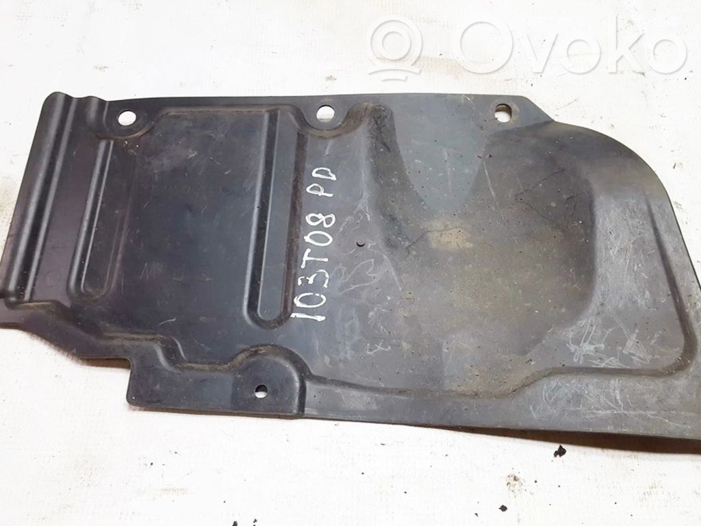 Toyota Auris 150 Protezione anti spruzzi/sottoscocca del motore