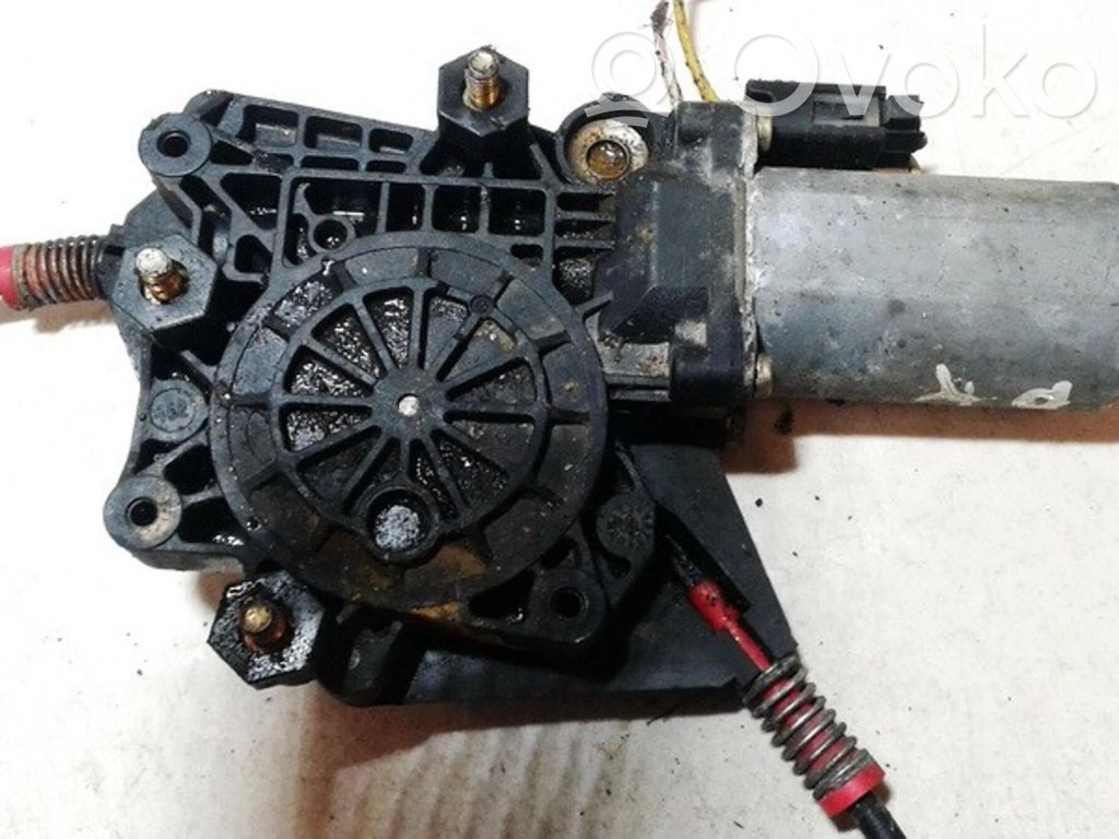 Ford Fiesta Moteur de lève-vitre de porte avant