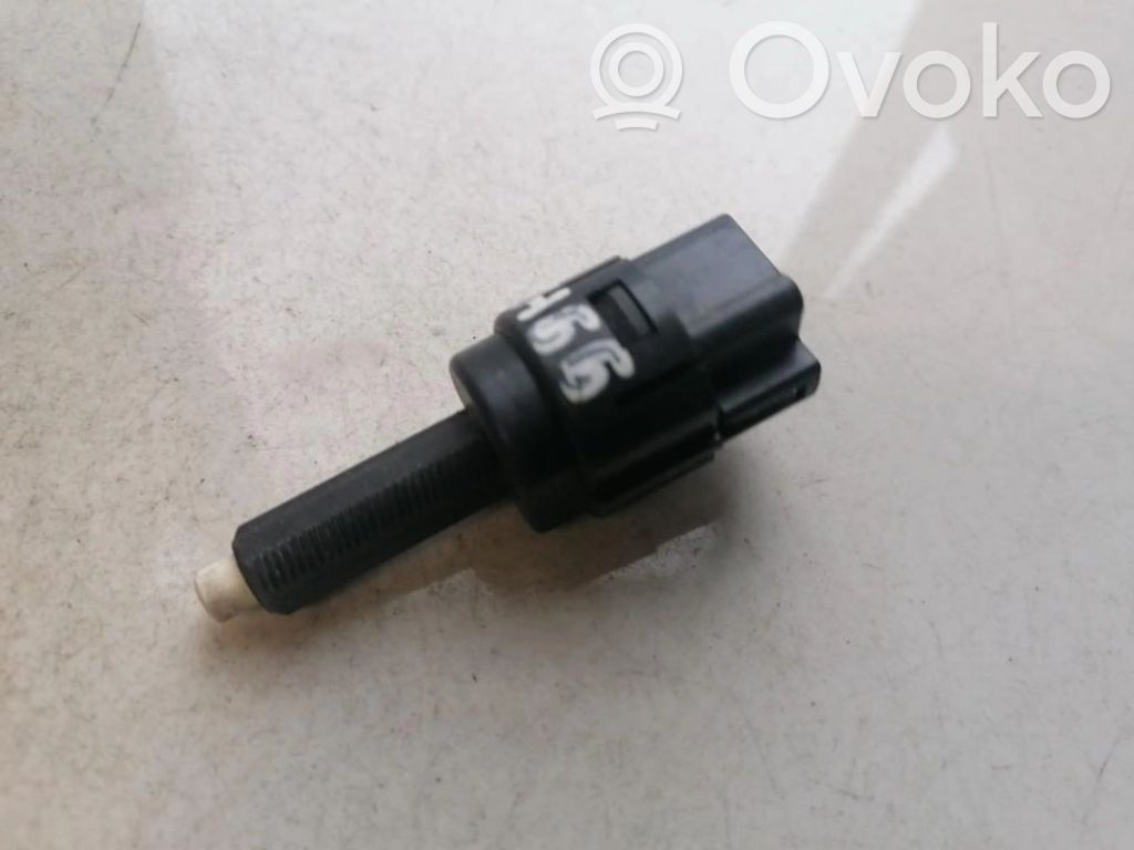 Interruptor sensor del pedal de freno   353A,353A