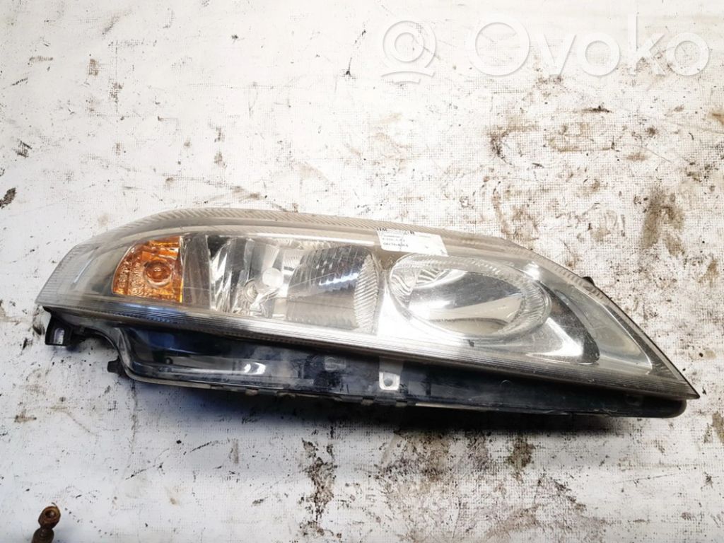 Renault Laguna II Far 